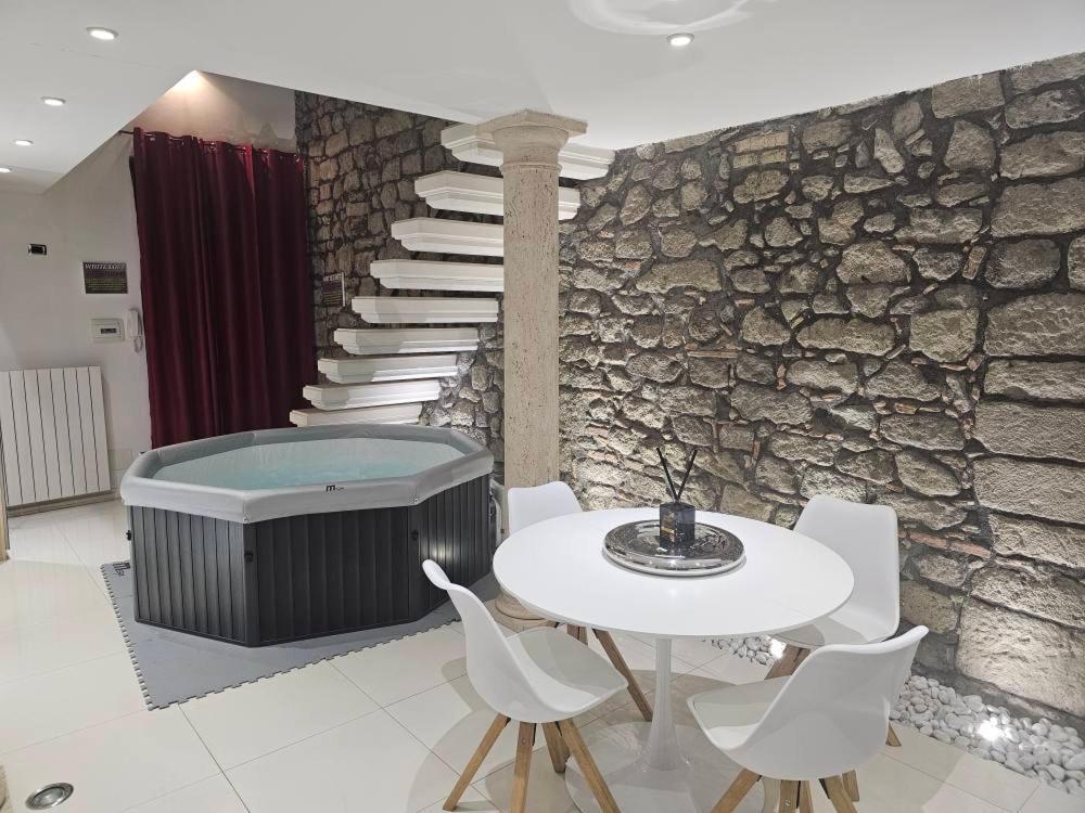 White Loft & Spa 维泰博 外观 照片